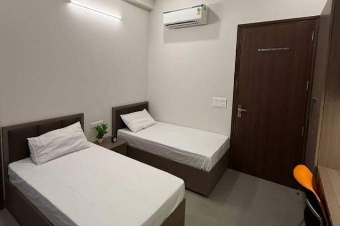 About Dream Home PG